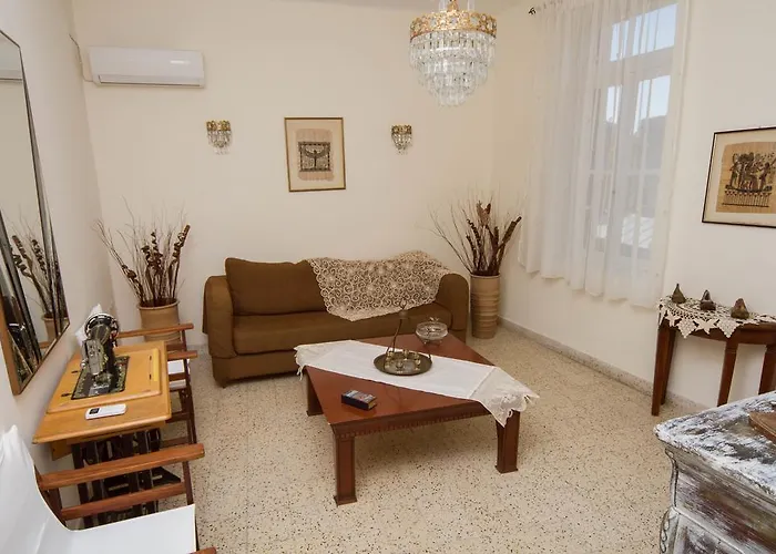 Apartman Cavallieri, Individual Rhodes City